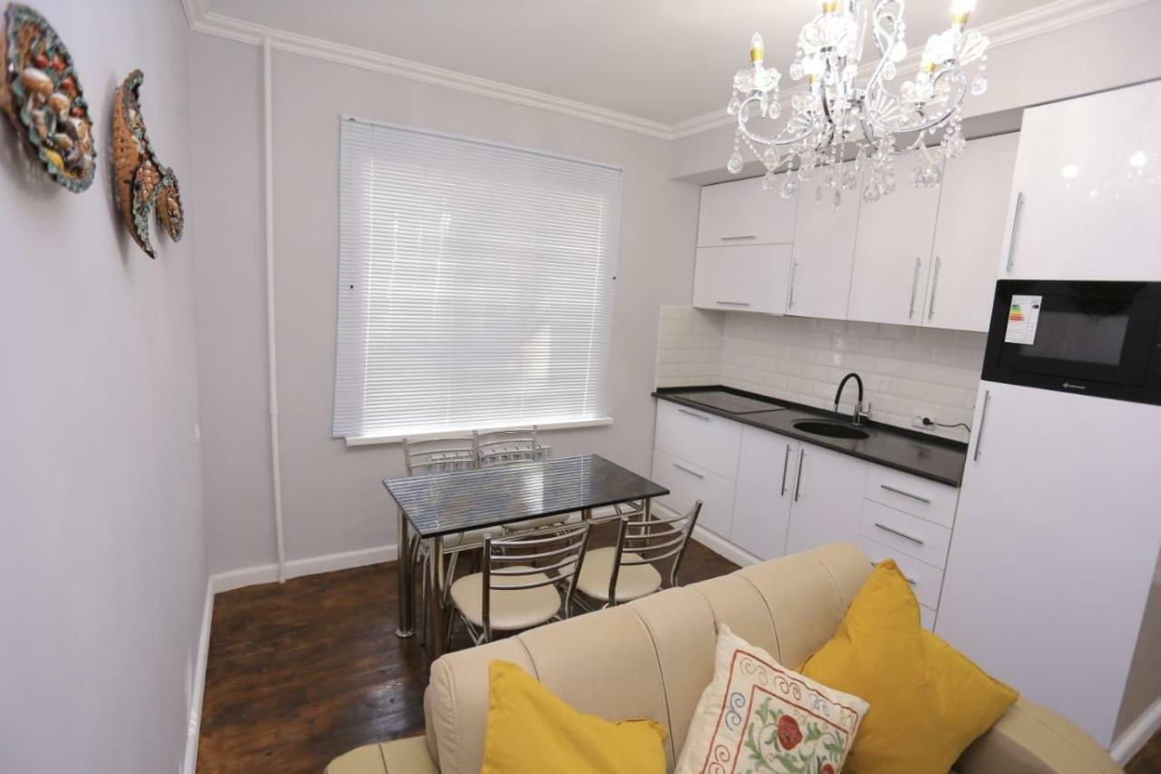 Luxury 2 Bedrooms Apartment Walking Distance From Gur-Emir Semerkant Dış mekan fotoğraf